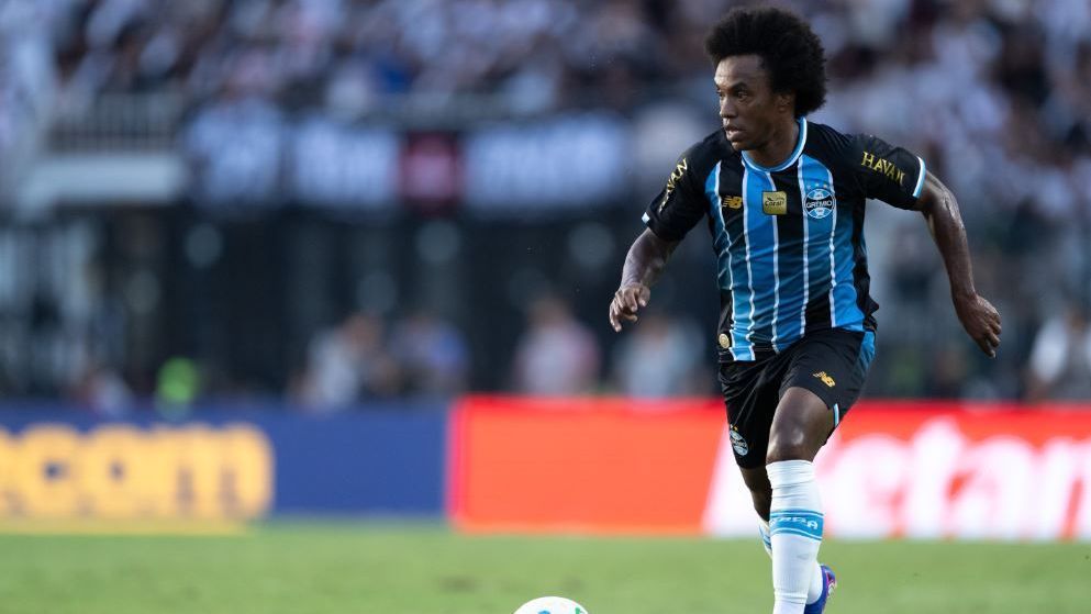 Grêmio e Willian encerram contrato de forma amigável em 2026