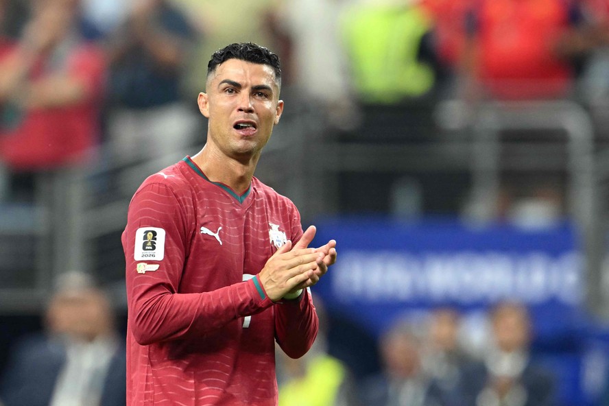 Cristiano Ronaldo surpreende: aposentadoria prevista em 2026 pode não acontecer