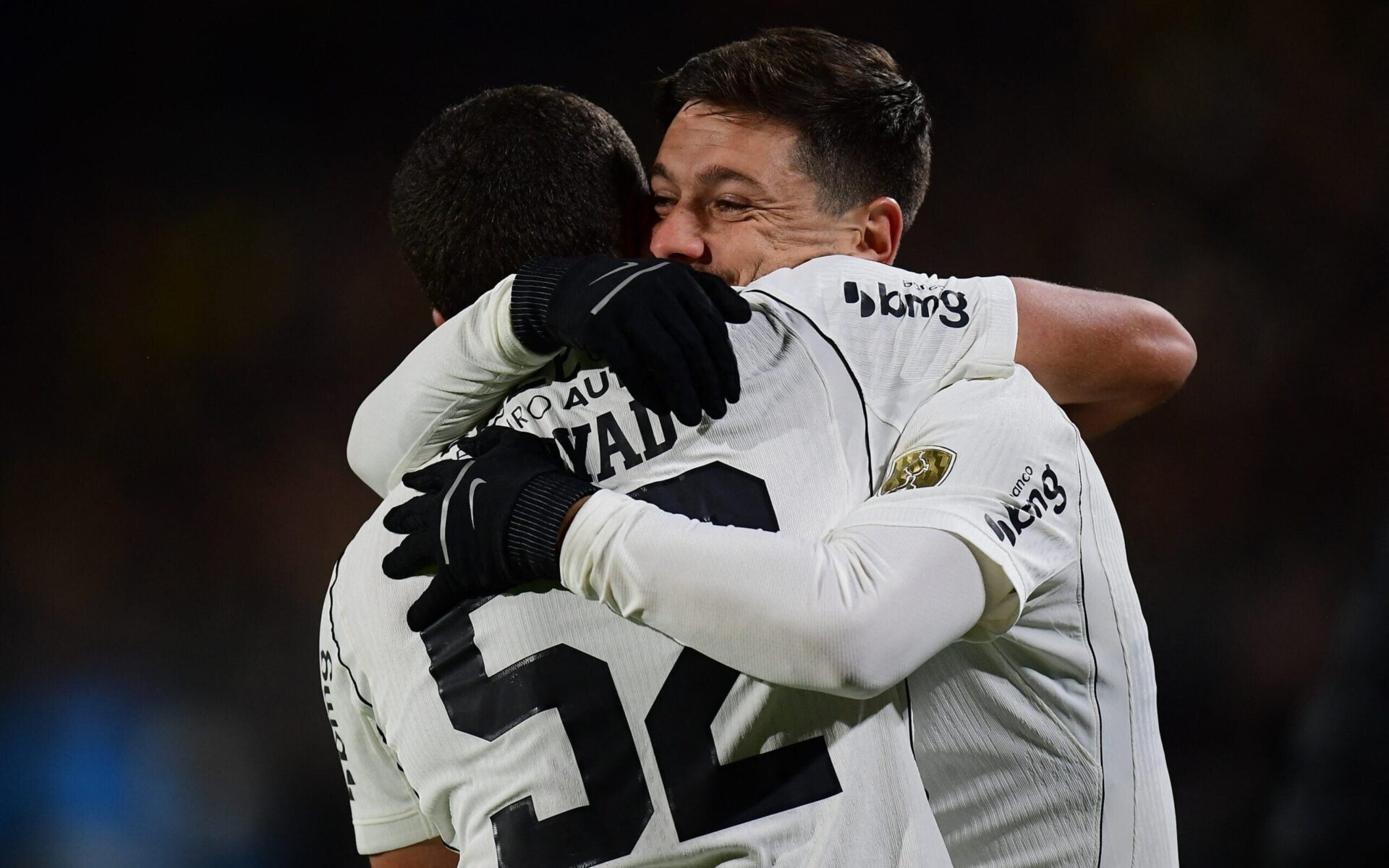 Quinta-feira promete emoção com jogos decisivos na Libertadores e Sul-Americana