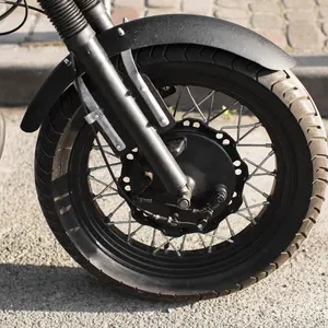 Motocicleta roubada é encontrada abandonada em bairro de Maceió