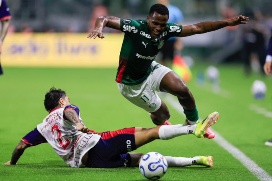 Palmeiras sofre empate no fim e complica vaga nas quartas da Libertadores
