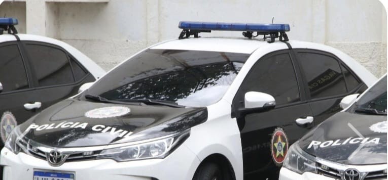 Vítor Faíska, ex-volante, é baleado em barbearia no Rio de Janeiro