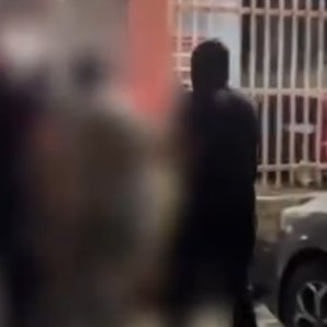 Operação policial prende dois homens por porte ilegal de arma em AL