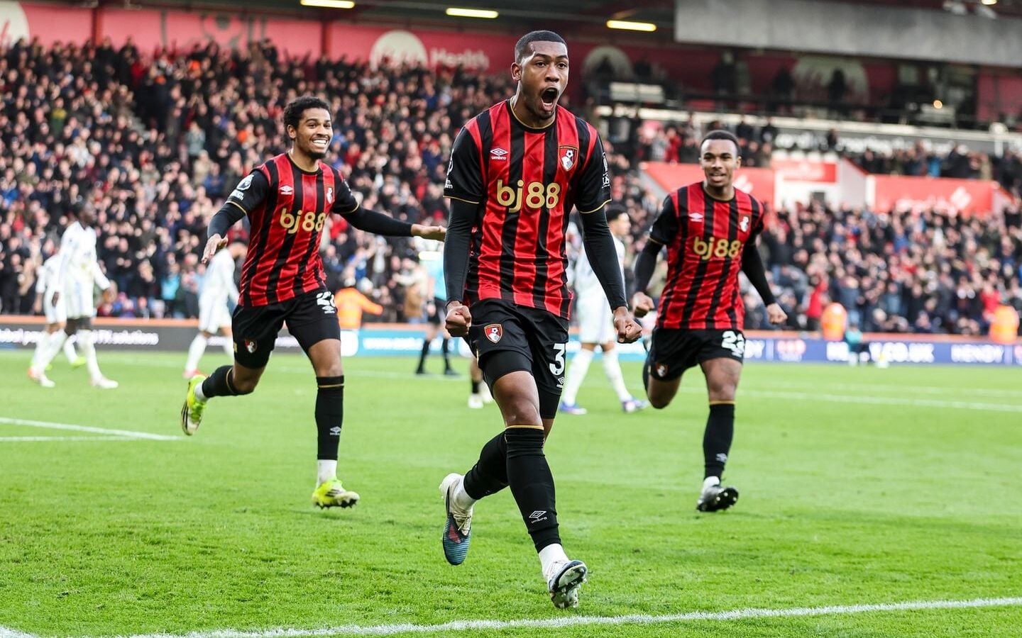 Antonio Silva é o novo reforço do Bournemouth por valor recorde