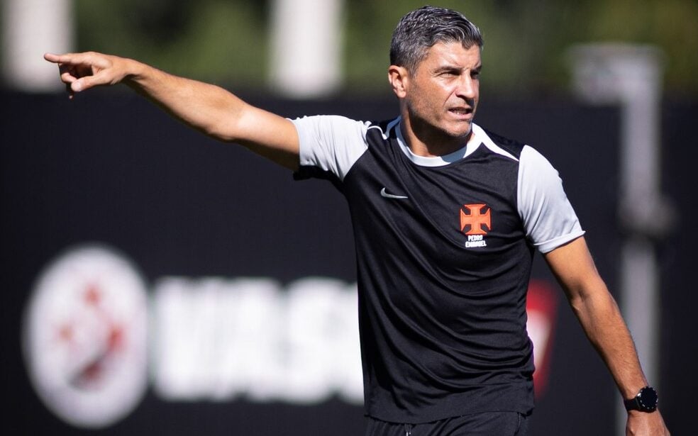 Vasco e Cruzeiro se enfrentam em duelo decisivo na luta contra o rebaixamento