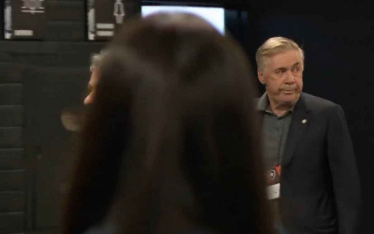 Carlo Ancelotti marca presença no Nilton Santos e observa Botafogo x Palmeiras