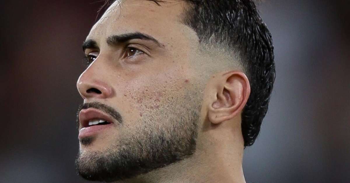 Juan Freytes pode deixar o Fluminense após perder a vaga de titular em 2026