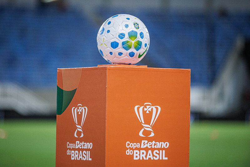 CBF define datas e horários das semifinais da Copa do Brasil 2026 com confrontos eletrizantes