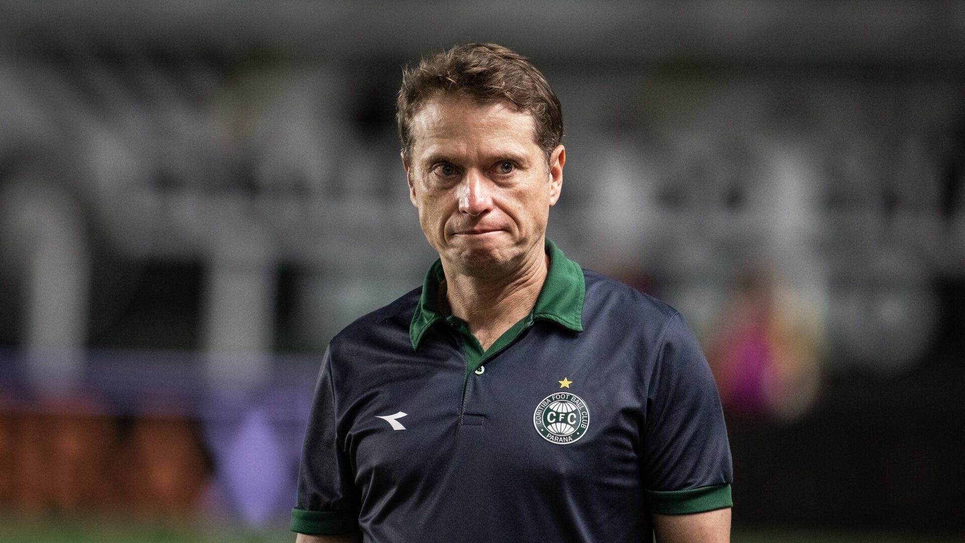 Fernando Seabra desafia expectativas e leva Coritiba a nova era na Série A