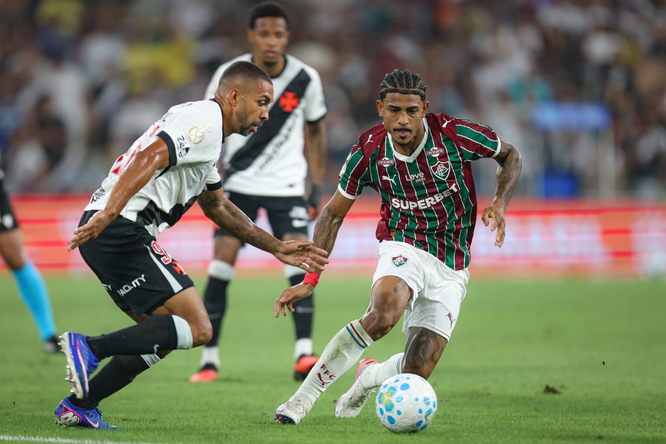 Vasco e Fluminense se reencontram na Copa do Brasil após mudanças significativas