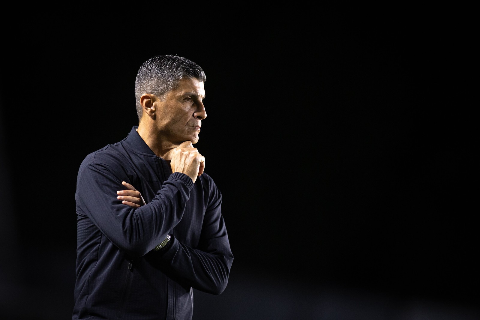 Pedro Emanuel transforma o Vasco: organização e talento para brigar pelo acesso em 2026