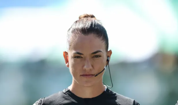 Daiane Muniz será a primeira árbitra brasileira na Copa do Mundo Sub-17 masculina de 2026