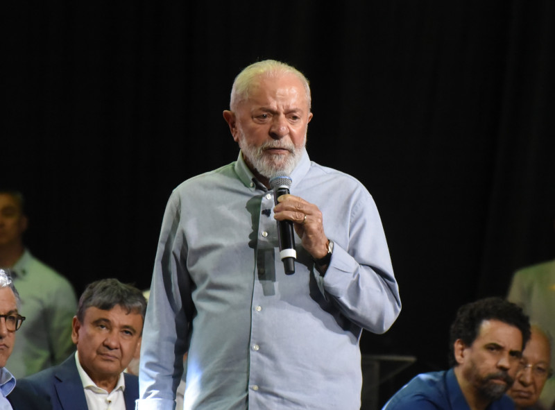 Presidente Lula anuncia fim das apostas esportivas e alerta clubes sobre financiamento