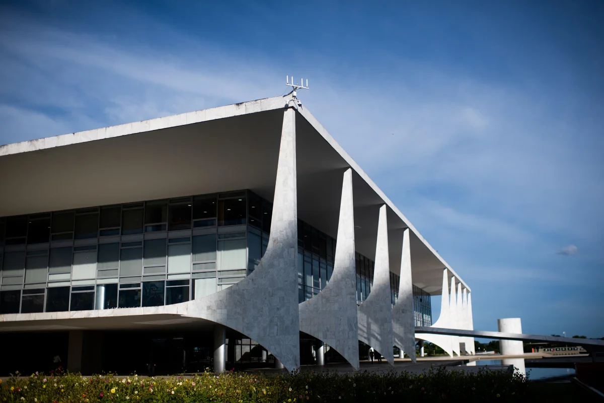 Governo adia encontro com clubes e CBF para tratar da proibição das apostas esportivas