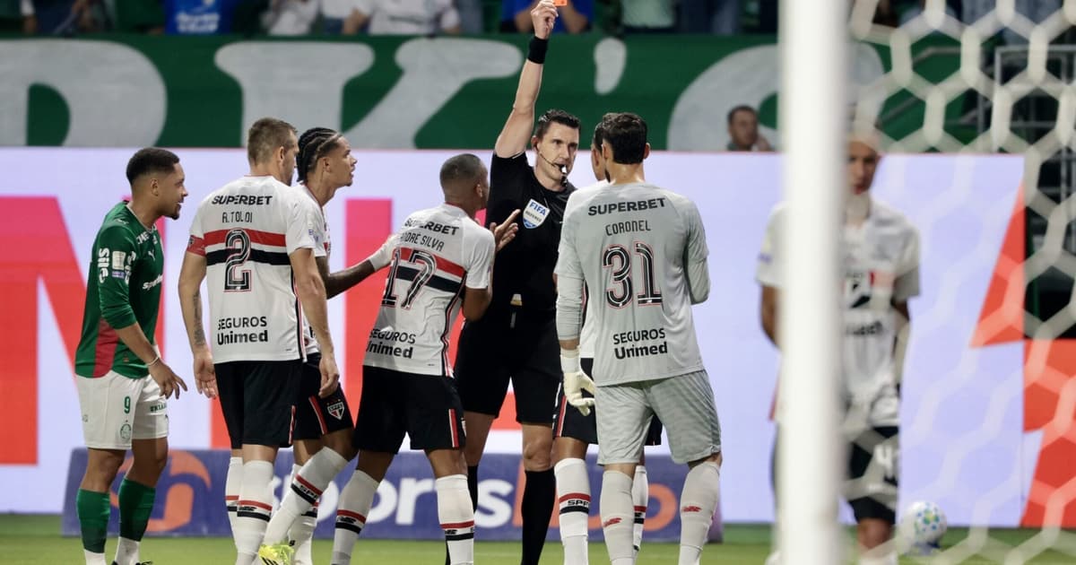 Palmeiras e São Paulo protagonizam jogo tenso com expulsão no Brasileirão 2026