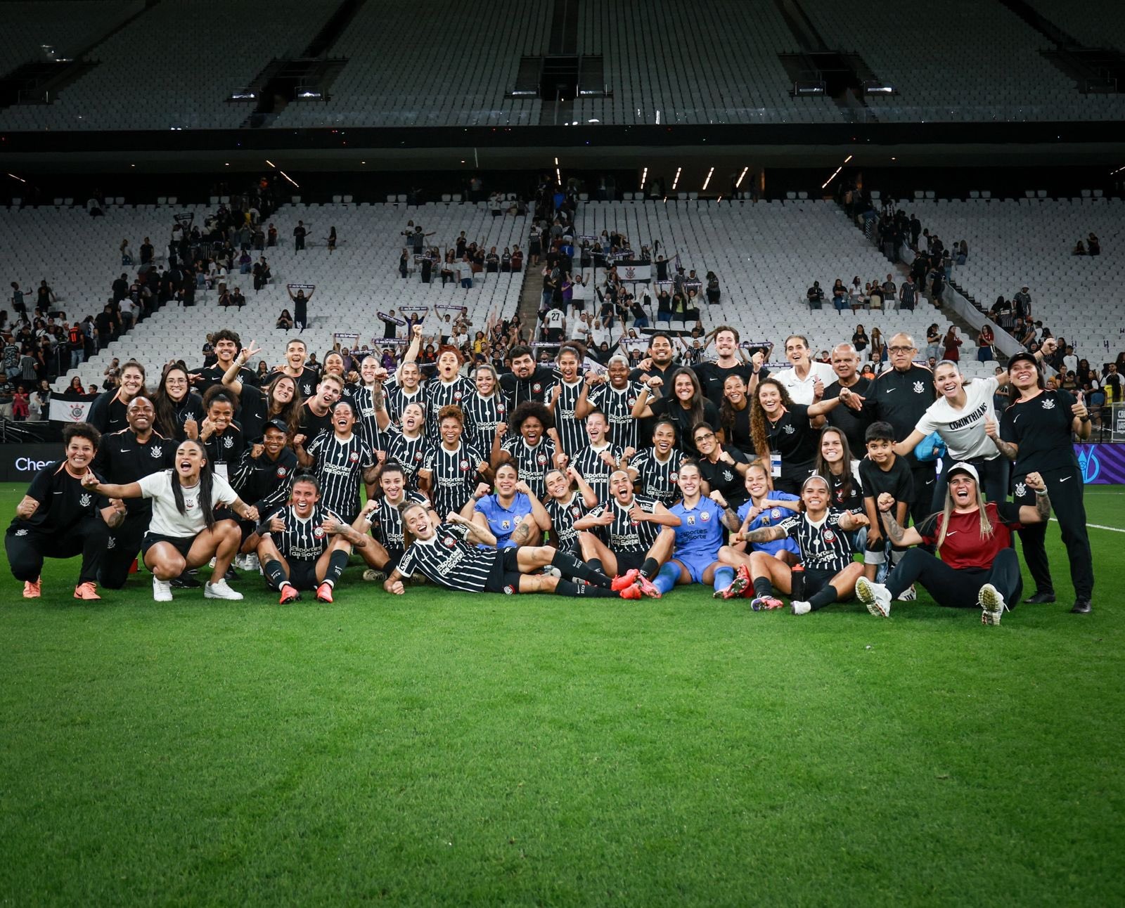 Corinthians vence Bahia com público recorde e avança à final do Brasileirão Feminino