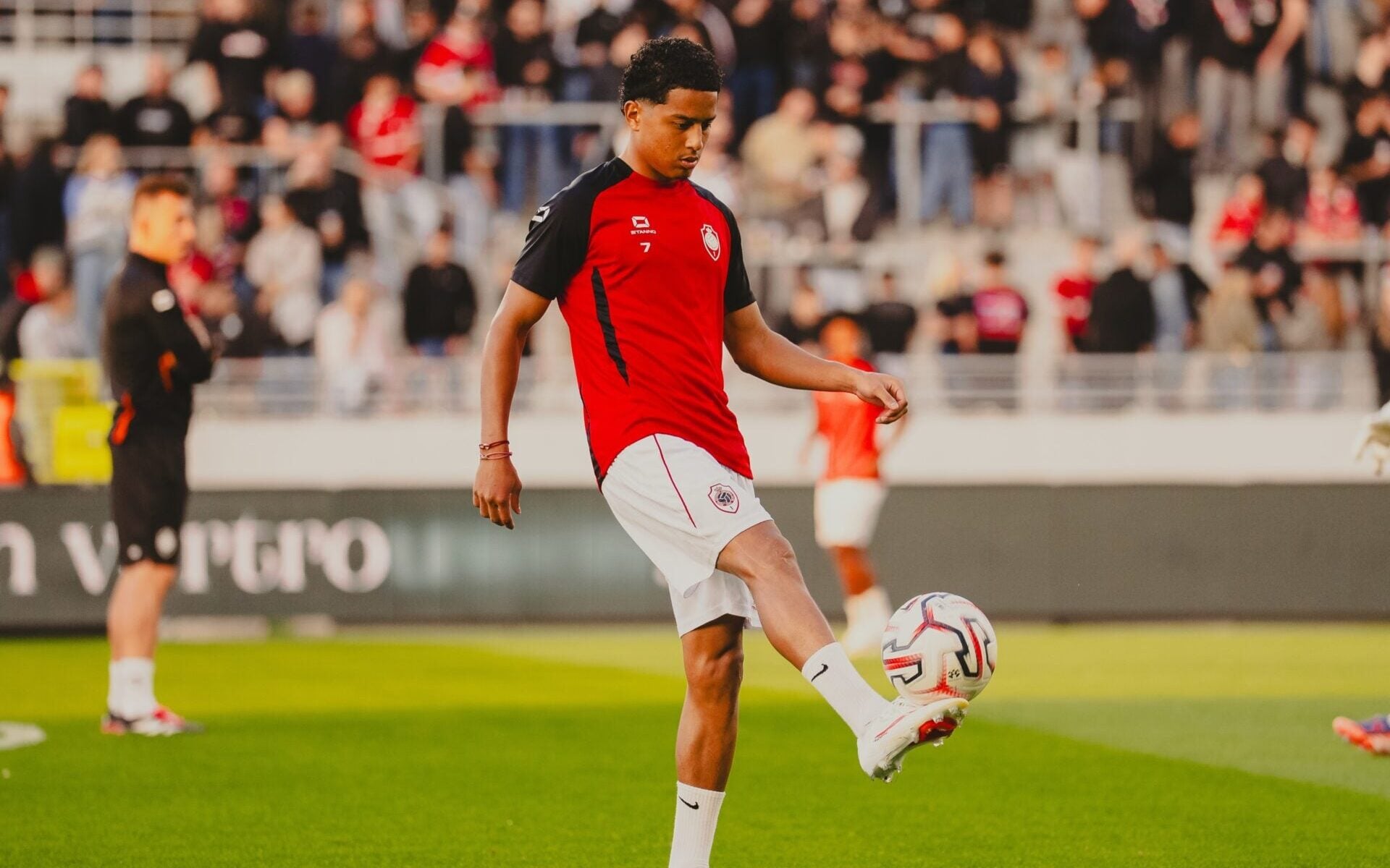 Anthony Valencia quase reforçou o Vasco antes de fechar com o Flamengo