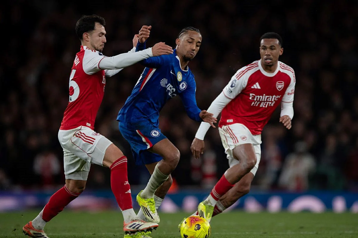 Clássicos europeus agitam o domingo com Arsenal x Chelsea e Juventus x Milan