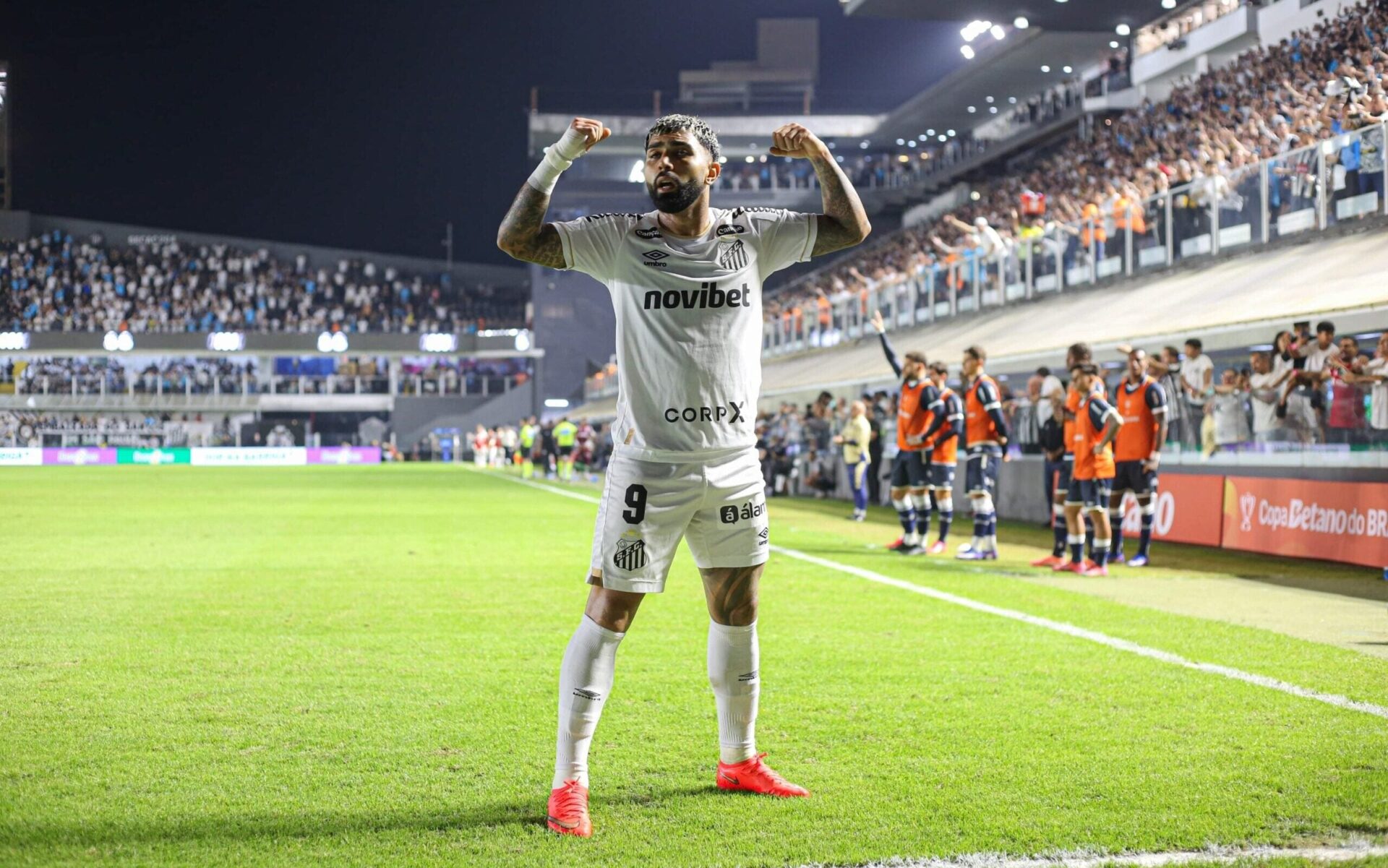 Santos mira virada histórica contra Palmeiras após vitória no clássico paulista