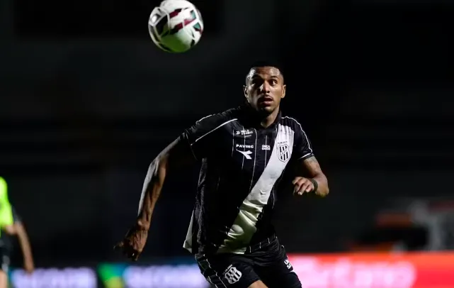 Brandão fica na Ponte Preta após fracasso na negociação com time europeu