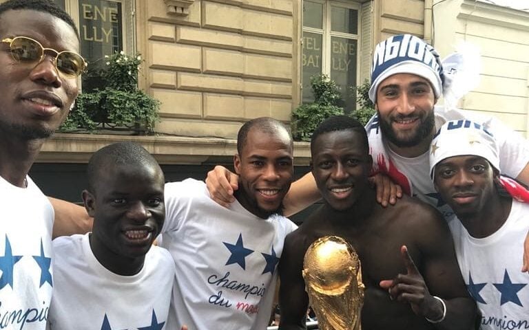 Djibril Sidibé é expulso em menos de um minuto na estreia pelo Le Mans na Ligue 1