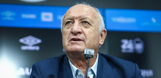 Felipão assume interinamente o Grêmio em jogo decisivo contra Botafogo