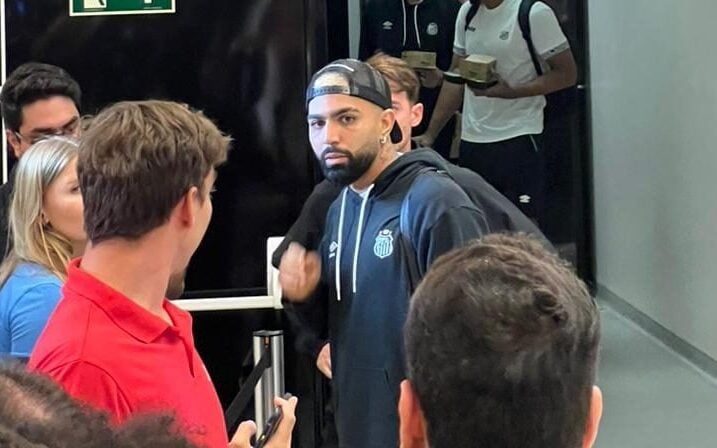 Gabigol assume responsabilidade após eliminação do Santos na Copa Sul-Americana