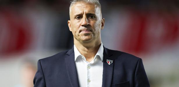 Rafinha revela bastidores da saída de Hernán Crespo do São Paulo