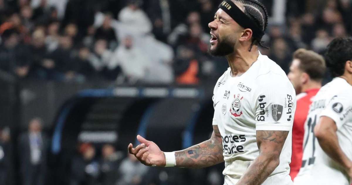 Crise no Corinthians após eliminação na Libertadores: torcedores miram em Memphis Depay