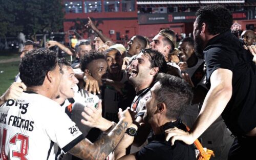 Vasco garante vaga nas semifinais da Copa do Brasil após vitória no Barradão