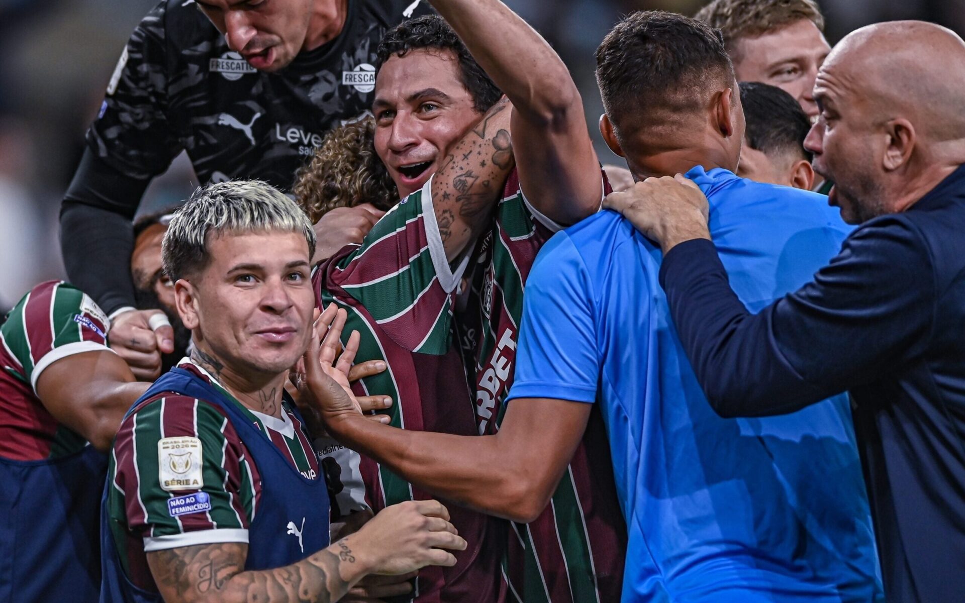 Fluminense enfrenta desafio com limite de estrangeiros e planeja elenco para 2026