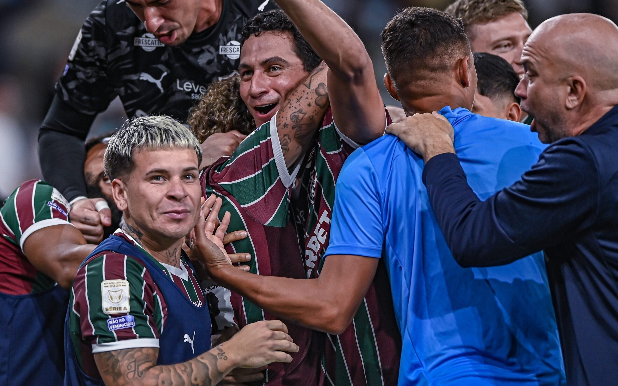 Fluminense enfrenta desafio com limite de estrangeiros e planeja elenco para 2026