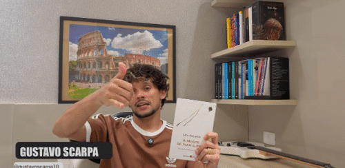 Scarpa surpreende fãs com paixão por literatura nas redes sociais