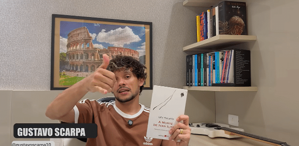 Scarpa surpreende fãs com paixão por literatura nas redes sociais