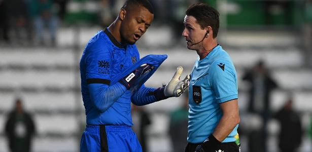 Racismo em campo: empate entre Juventude e Atlético-GO na Série B termina em polêmica