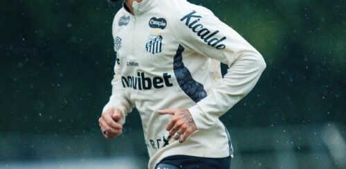 Philippe Coutinho intensifica treinos no Santos enquanto elenco aproveita folga da Data Fifa