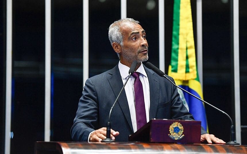 Romário rebate Lula sobre críticas ao Flamengo e gera polêmica nas redes