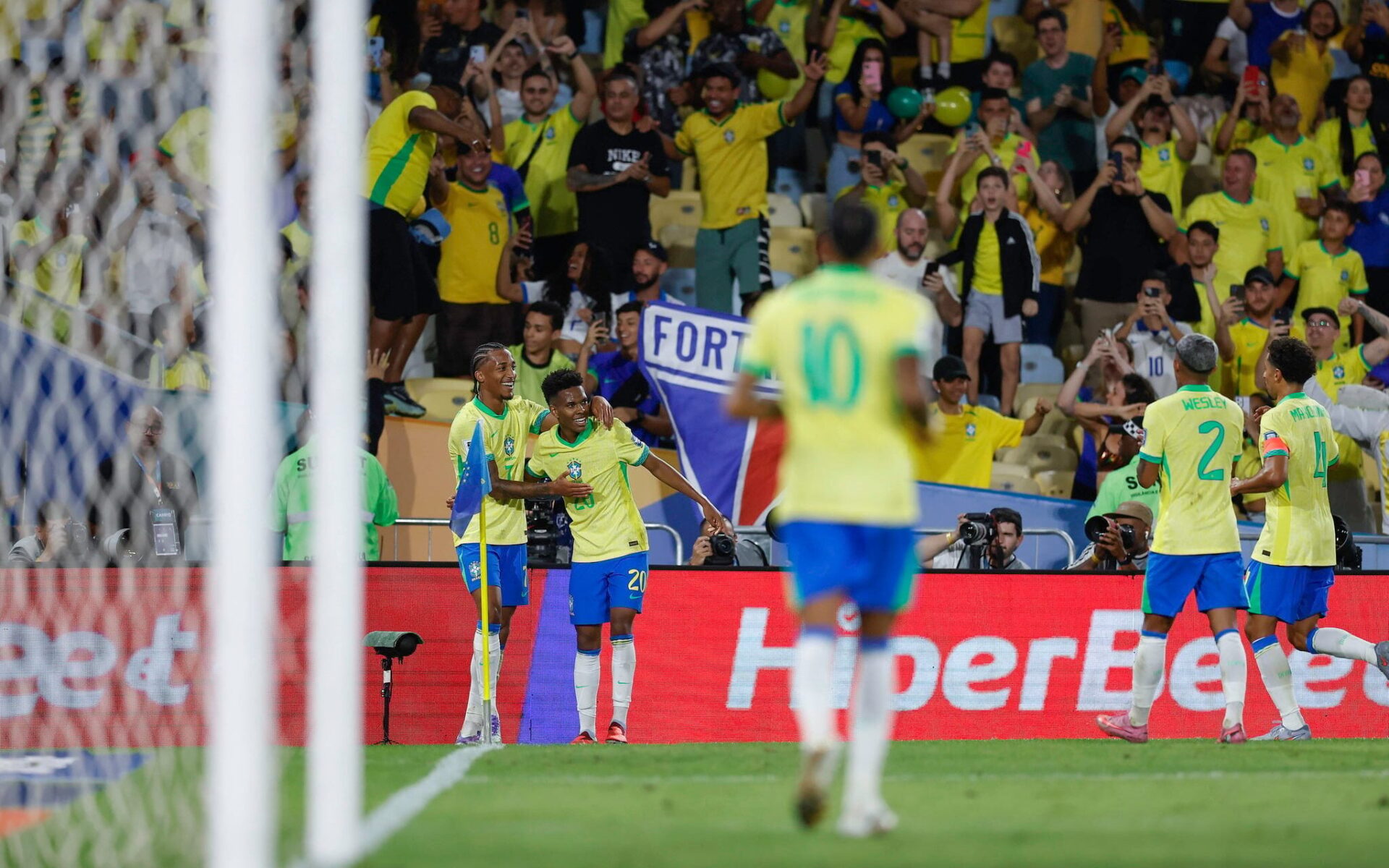 Futebol brasileiro para por 16 dias na pausa da Super Data FIFA