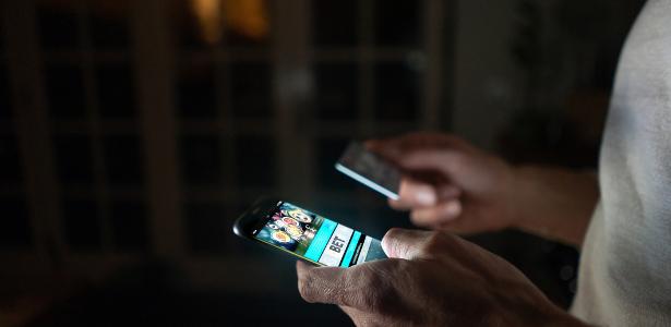 Patrocínio de casas de apostas no futebol: lucro em jogo e os riscos para os torcedores
