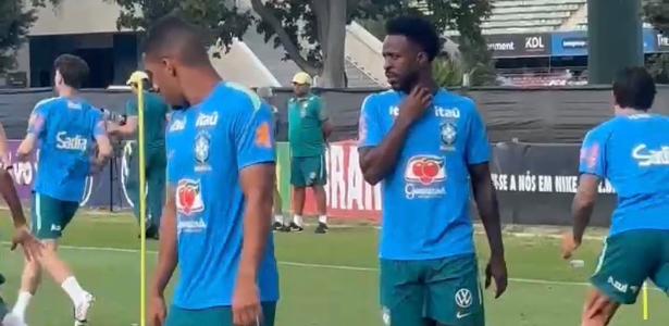 Brasil fecha elenco com Arthur Dias e Otávio para novo ciclo rumo à Copa de 2026