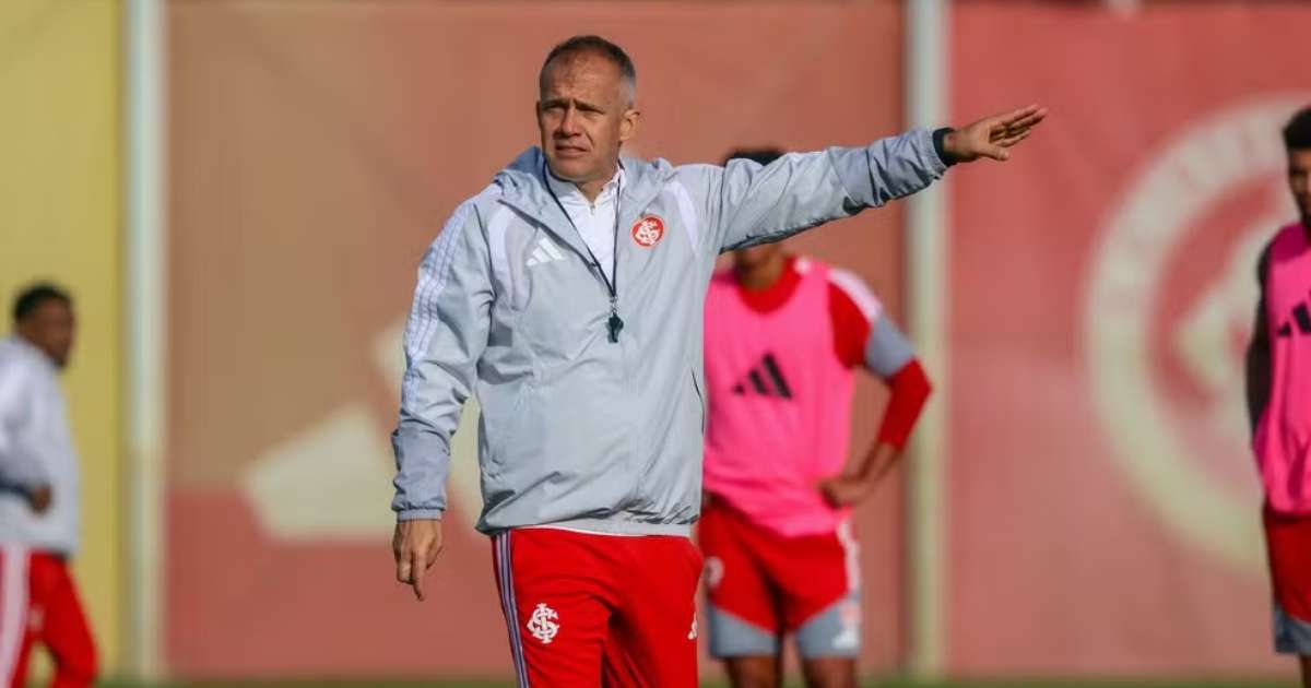 Internacional cai para a zona de rebaixamento e vê risco de queda aumentar no Brasileirão