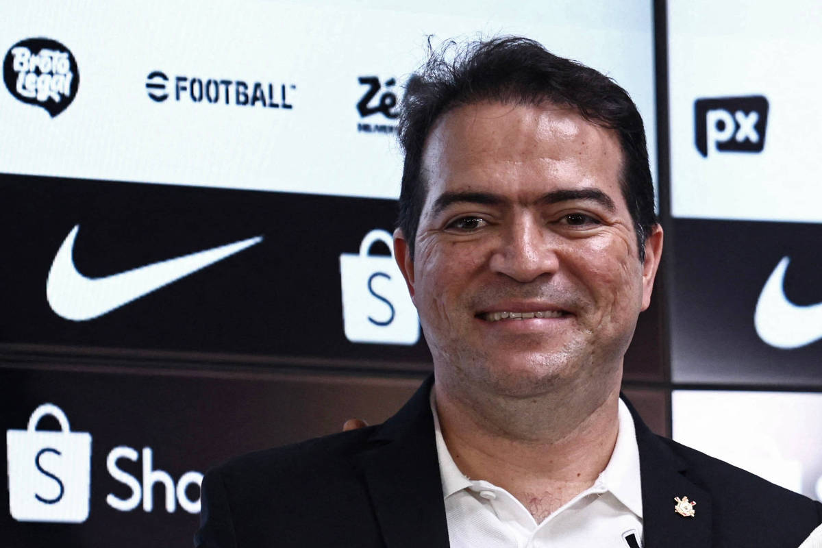 Corinthians demite Marcelo Paz em meio à crise no Brasileirão