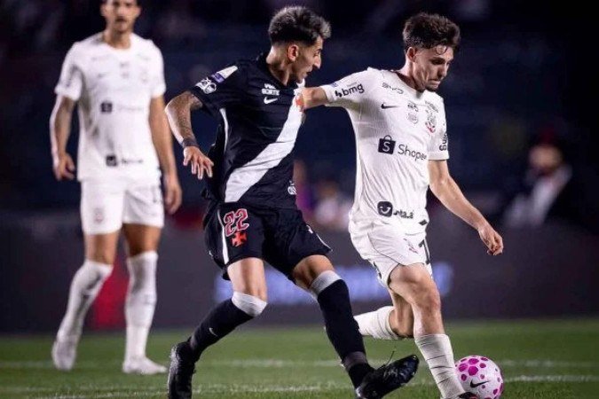 Corinthians sofre nova derrota e entra em maior jejum sem vitórias do século 21