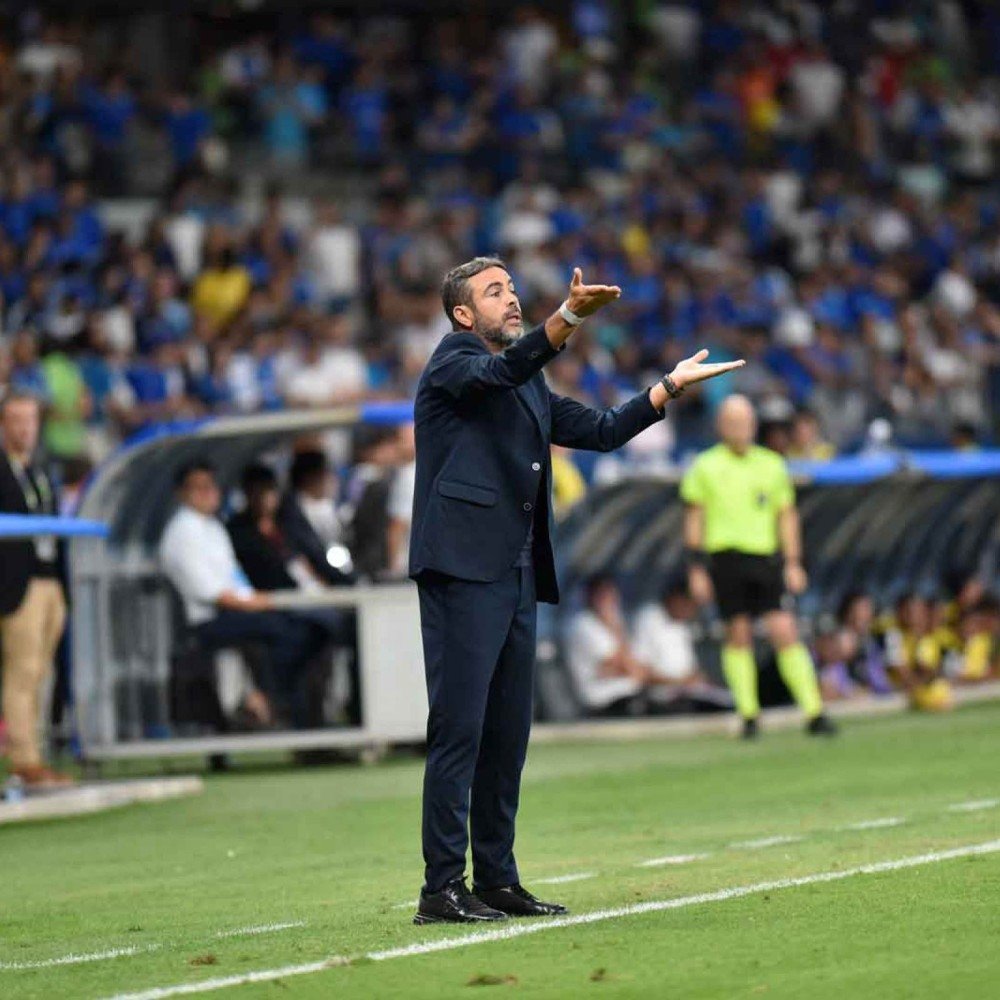Cruzeiro mira terceira colocação no Brasileirão com jogo decisivo contra o Remo