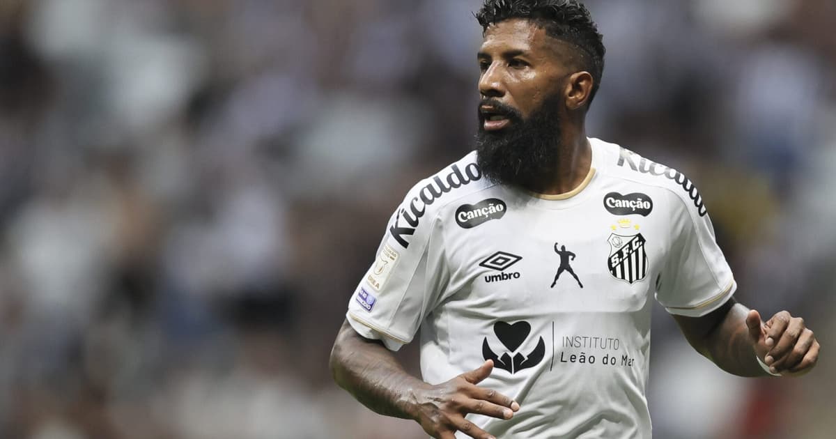 Rodinei critica falta de foco do Santos após derrota para Atlético-MG em BH