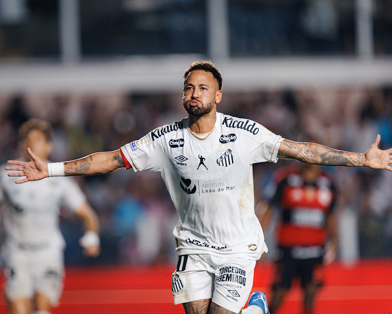 Neymar Volta aos Campos e Brilha no Brasileirão com Duas Cobranças Decisivas