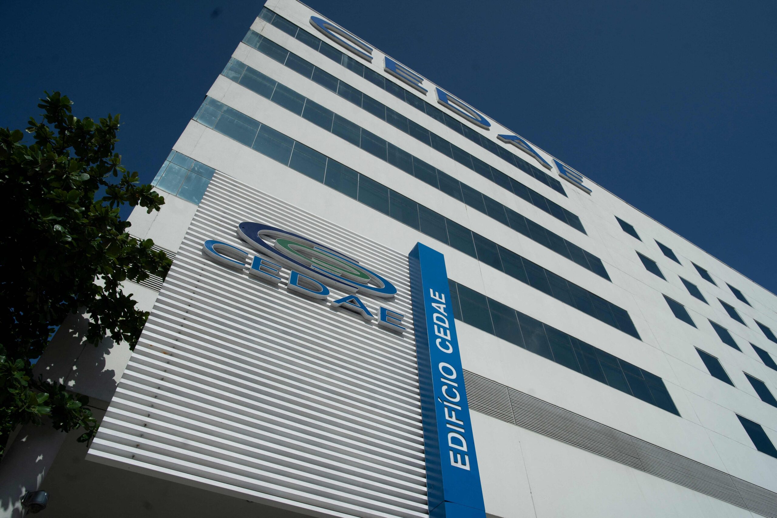Auditoria revela desvios milionários na Caixa de Assistência dos empregados da Cedae