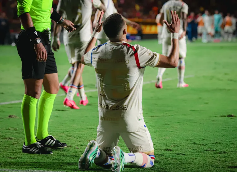 Fortaleza sobe na Série B após vitória sobre Sport e pressiona líderes do acesso