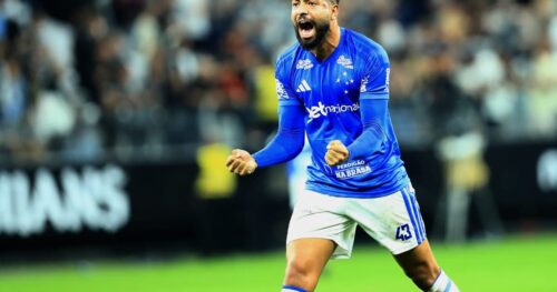 João Marcelo brilha no Cruzeiro e comemora fase de destaque na defesa