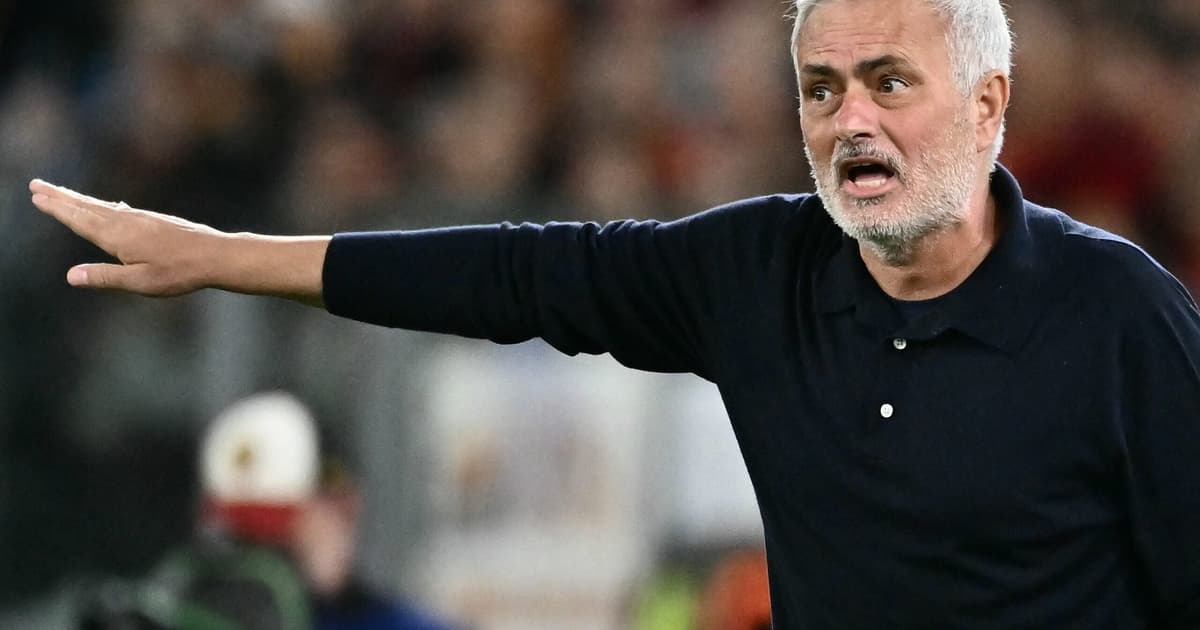 Mourinho defende Vini Jr após atuação discreta e critica punição da La Liga